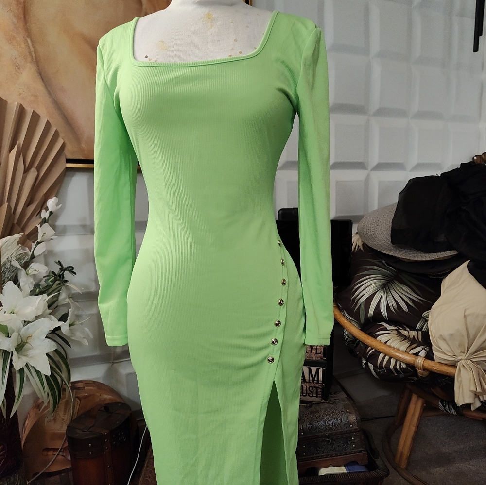 Sexii Long Sleeve Bodycon Dress w/ Thigh High Slit